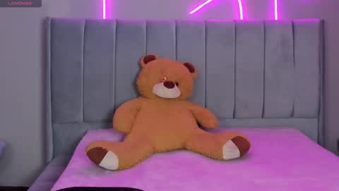 Emma online show from 09-16-25, 04:57