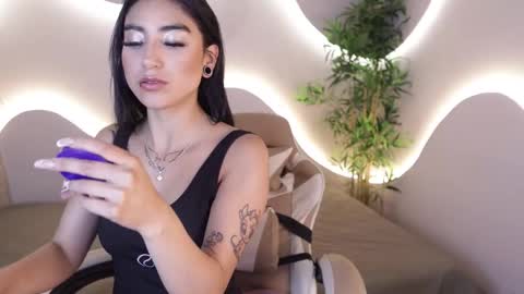 Emma online show from 12-01-25, 04:50