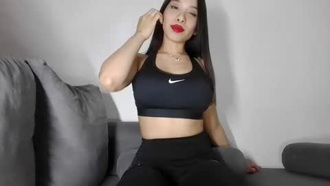 Emma 3 online show from 01-22-25, 02:04