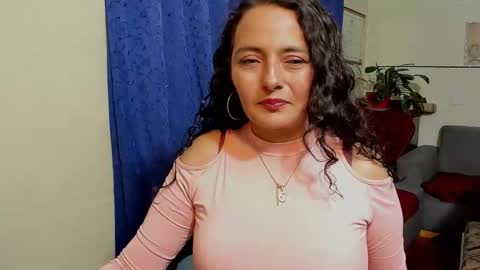 Snapshot of emma_luxy chatting on 09-28-25, 12:16  emma luxy online show from 09-28-25, 12:16