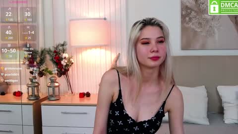Snapshot of emma_plux chatting on 01-07-25, 01:14 Emma online show from 01-07-25, 01:14