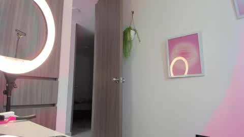 Emma online show from 01-07-26, 03:36