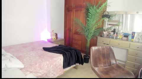 Emma online show from 09-09-25, 11:59