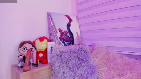 EMMA  online show from 02-20-25, 10:26