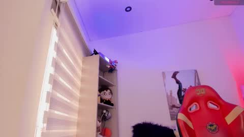 EMMA  online show from 01-13-26, 07:08