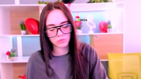 Snapshot of emma_swee chatting on 02-20-26, 06:26 emma_swee online show from 02-20-26, 06:26