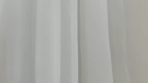 Snapshot of emma_torres__ chatting on 02-13-26, 12:12 Ema online show from 02-13-26, 12:12