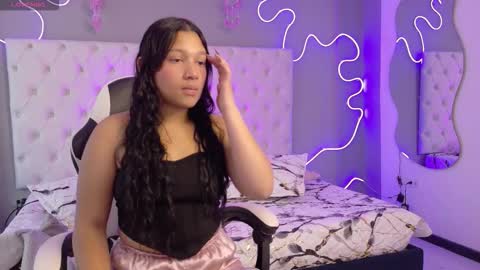 Snapshot of emma_visconti chatting on 10-20-25, 12:49 emma_visconti online show from 10-20-25, 12:49