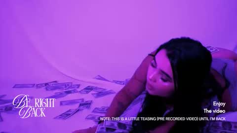 emma_whitee_ online show from 12-14-25, 11:59