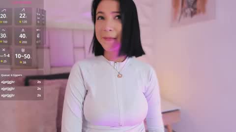 emma_woods__ online show from 10-02-25, 07:43