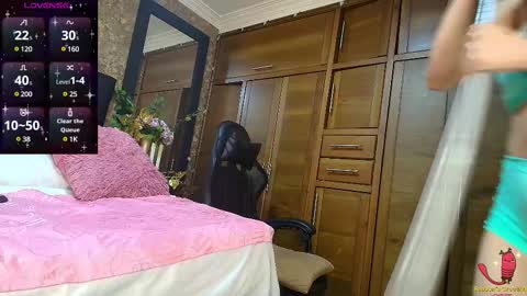 Emma online show from 02-23-25, 01:35