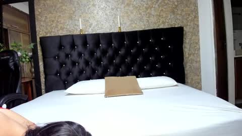 Emma online show from 03-12-25, 01:47