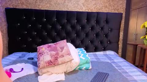 Emma online show from 09-22-25, 07:05