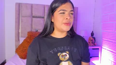 emma becket online show from 10-26-25, 03:34