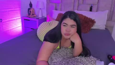 emma becket online show from 11-13-25, 04:11