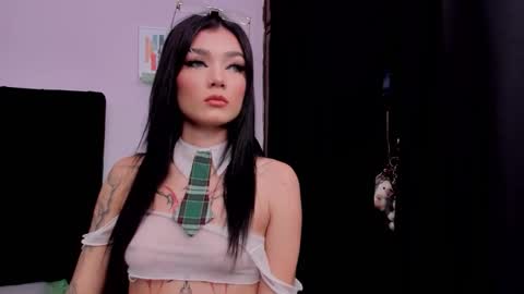 Emma  online show from 11-21-25, 02:32