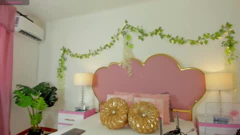 Welcome Im yosein  Your love is my passion activate it with your tips and enjoy with me online show from 09-25-25, 08:56