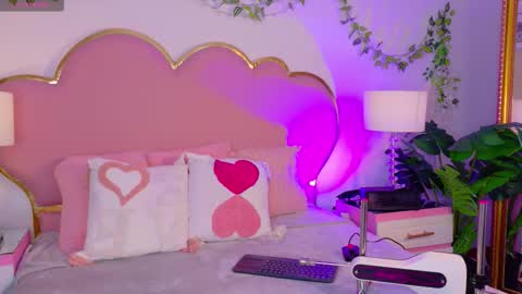 Welcome Im yosein  Your love is my passion activate it with your tips and enjoy with me online show from 12-22-25, 09:45