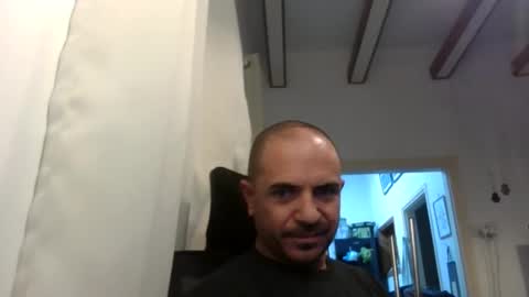 Ariel online show from 02-02-26, 06:39