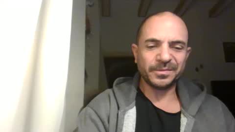 Ariel online show from 02-14-26, 09:33