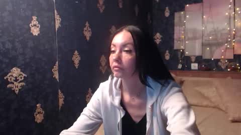 EmmaGoldX online show from 11-15-25, 03:30