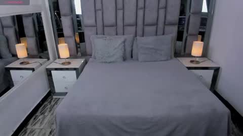 EMMA HILL online show from 10-16-25, 11:11