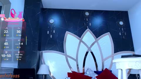 Emma online show from 11-22-25, 09:36