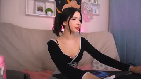 Emma online show from 01-26-25, 12:22