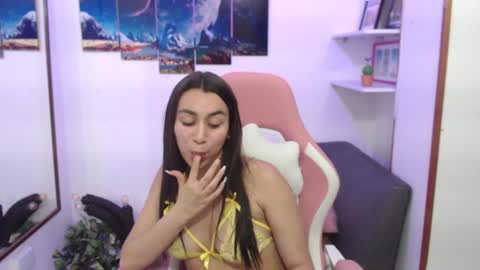 Emma  online show from 02-04-25, 01:45