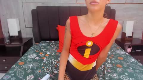 Snapshot of emmapetty chatting on 10-03-25, 11:02 Emmapetty online show from 10-03-25, 11:02