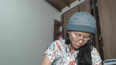 emmasweet95 online show from 01-23-25, 06:17