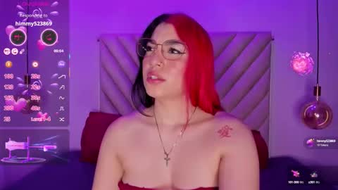 Snapshot of emmaswift1 chatting on 10-06-25, 03:04 Emma online show from 10-06-25, 03:04