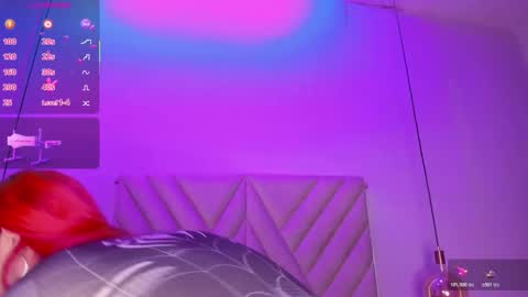 Snapshot of emmaswift1 chatting on 10-29-25, 02:47 Emma online show from 10-29-25, 02:47