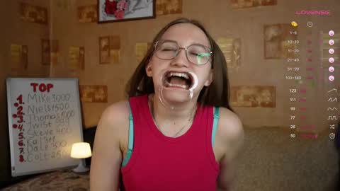 Mia online show from 03-05-25, 04:35