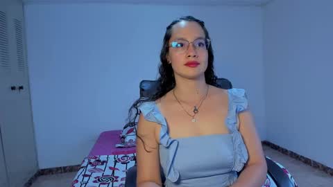 Snapshot of emmatorres9 chatting on 03-02-25, 08:29 Emma Torres online show from 03-02-25, 08:29