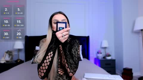 Snapshot of emmatwerk chatting on 01-04-25, 05:48 Emma online show from 01-04-25, 05:48