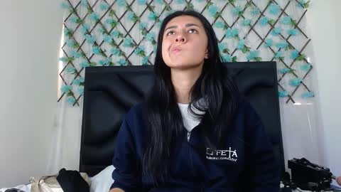  Emma  online show from 11-16-25, 04:34