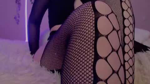 Emma online show from 09-22-25, 01:02