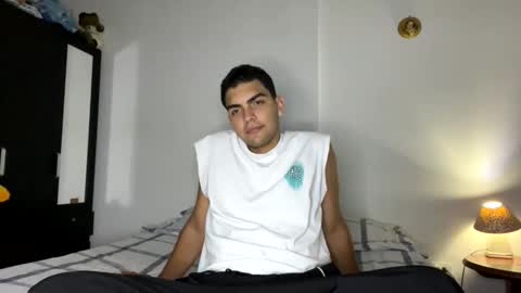 emmett_00 online show from 10-23-25, 06:02