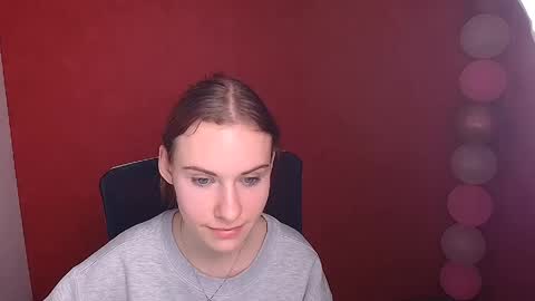 Emmi online show from 02-21-25, 12:39