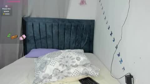 Snapshot of emmie_bunny chatting on 11-24-25, 11:15 Emmie online show from 11-24-25, 11:15