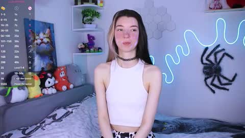 Snapshot of emmie_everly chatting on 02-04-26, 12:33 emmie_everly online show from 02-04-26, 12:33