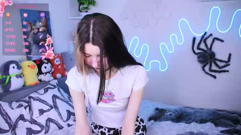 Snapshot of emmie_everly chatting on 02-26-26, 11:53 emmie_everly online show from 02-26-26, 11:53