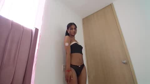 Snapshot of emmily_forever chatting on 03-04-25, 03:59 emmily online show from 03-04-25, 03:59