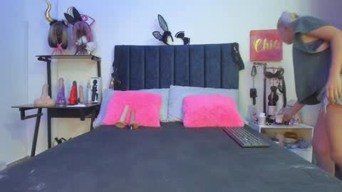          online show from 12-28-24, 11:52