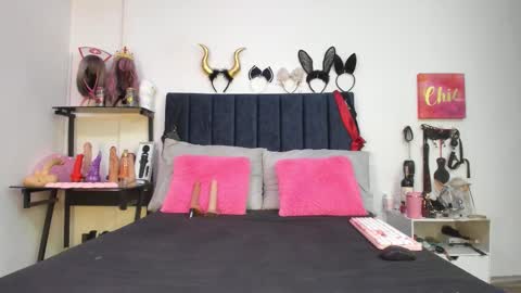          online show from 02-04-26, 12:33