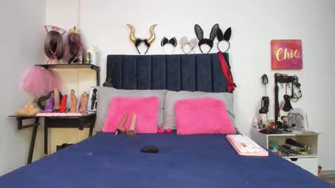          online show from 03-10-26, 12:21