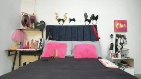          online show from 04-11-26, 12:53