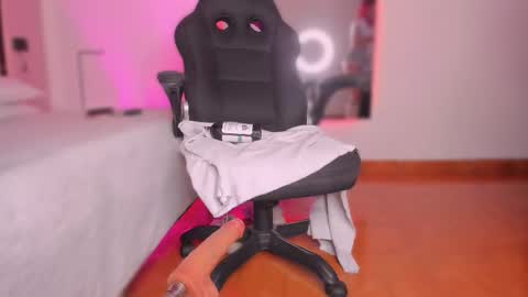    online show from 11-29-25, 11:57