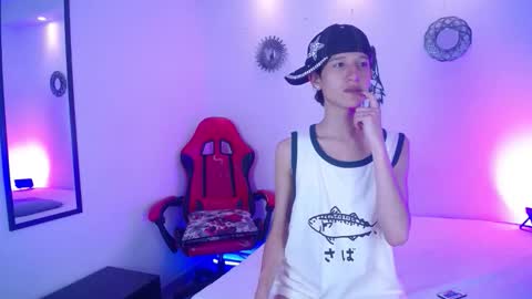 Snapshot of emmo_boy chatting on 01-05-26, 08:34 SERGIO online show from 01-05-26, 08:34